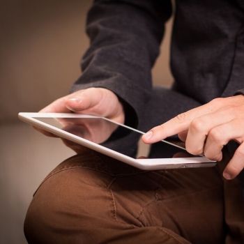 Jak wybrać idealne kołdry do spania dla zdrowego snu?